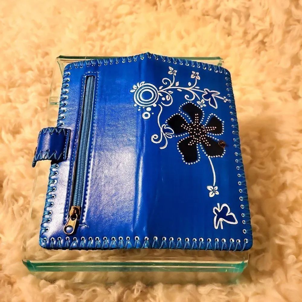 Handmade Aztec wallet - Picture 3 of 4